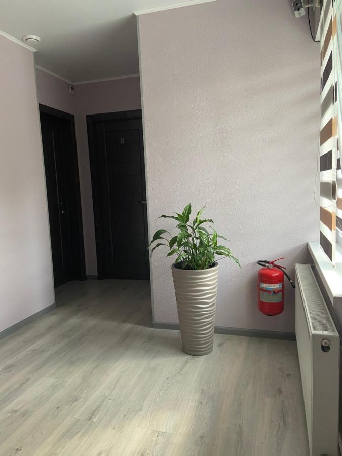 Guest House Max Khmel'nyts'kyy Exterior photo