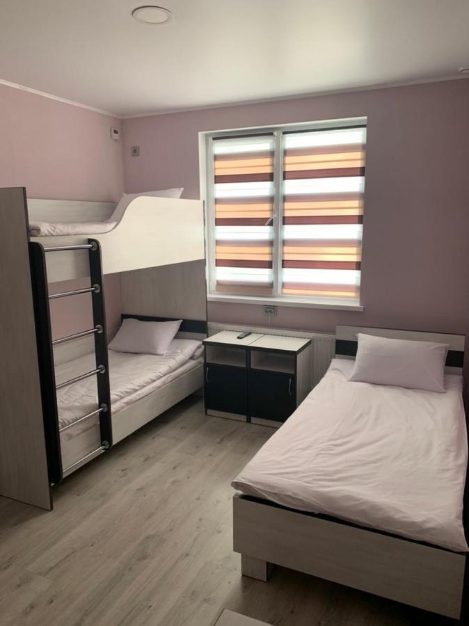 Guest House Max Khmel'nyts'kyy Exterior photo